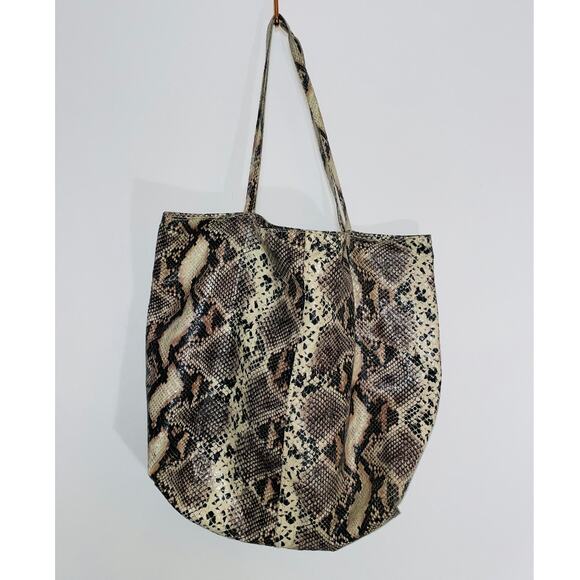 Saks Fifth Avenue‎ Snake Print Tote Bag - 19" Wide & 17" Deep - Picture 1 of 9